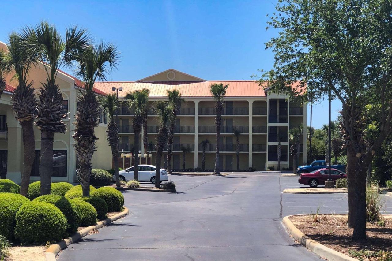 Quality Inn & Suites Miramar Beach Eksteriør billede