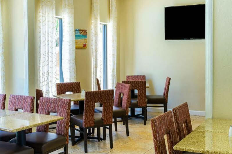 Quality Inn & Suites Miramar Beach Eksteriør billede